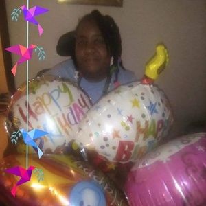 Meet your Posher, Samantha